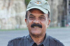 BJP threatens to �beat up� writer after he �insults� PM Modi